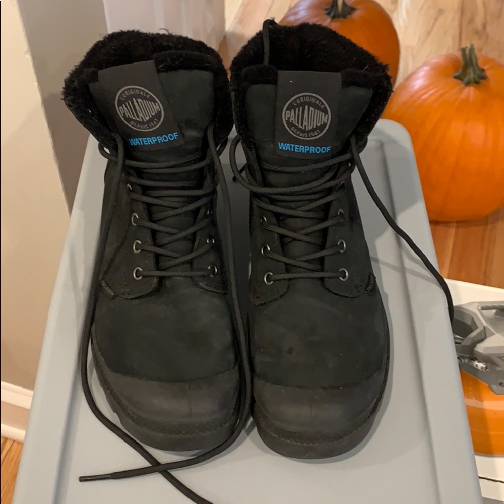 Palladium Pampa sport cuff WPS